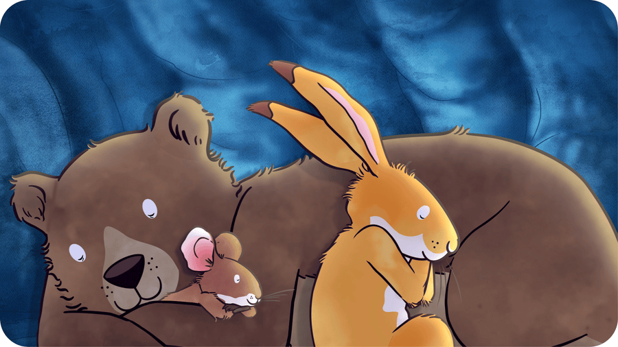 Ours, souris et lièvre endormis l'un contre l'autre dans une caverne à l'abri du froid. Le Noël de Petit Lièvre brun pour Tikino la boite à histoires qui fait voir les choses en grand.