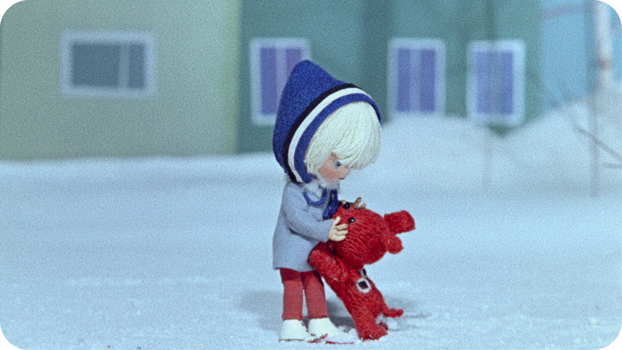 Illustration d'une petite fille jouant avec un chiot en laine rouge dans un décor de neige.