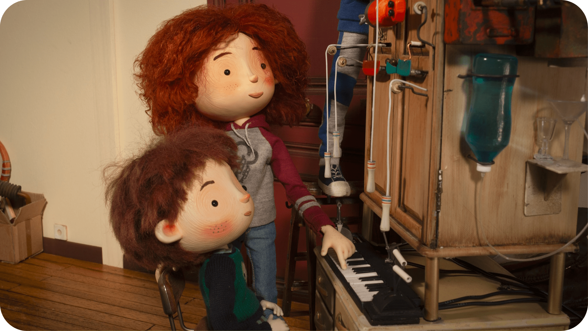 Lola et le piano à bruits - Tikino